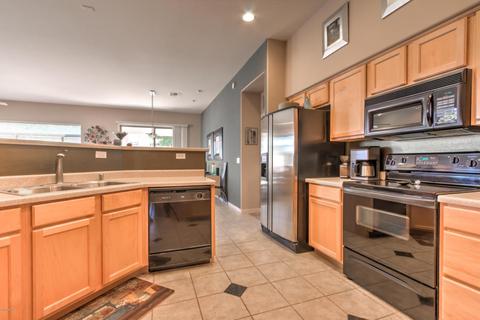 2231 E Constance Way, Phoenix, AZ 85042 photo 8