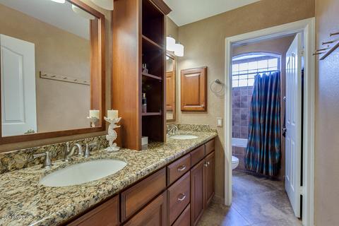 1125 W Iris Dr, Gilbert, AZ 85233 photo 23