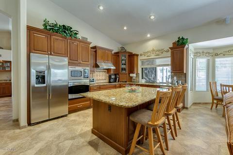 1125 W Iris Dr, Gilbert, AZ 85233 photo 6
