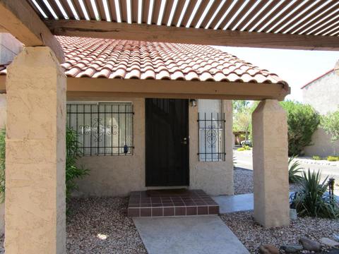 4555 E Rhonda Dr, Phoenix, AZ 85018 photo 1