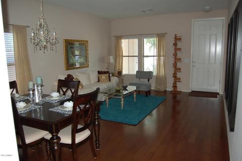 973 S Pheasant Dr, Gilbert, AZ 85296 photo 2