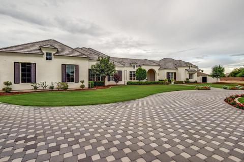 4576 E Breeze Ct, Gilbert, AZ 85298 photo 9