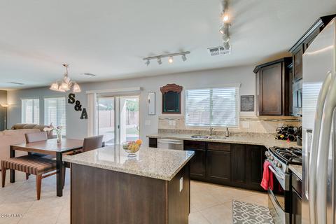 2011 E Saddlebrook Rd, Gilbert, AZ 85298 photo 15