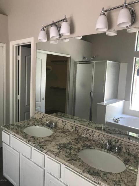 424 W Comstock Ct, Gilbert, AZ 85233 photo 11