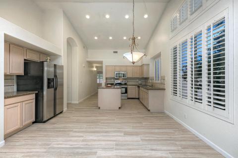 4602 E Briles Rd, Phoenix, AZ 85050 photo 7
