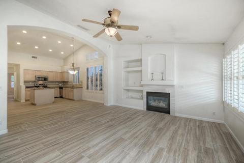 4602 E Briles Rd, Phoenix, AZ 85050 photo 5