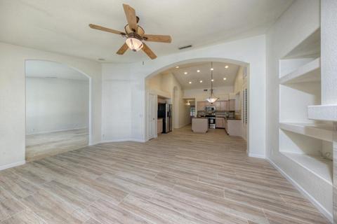 4602 E Briles Rd, Phoenix, AZ 85050 photo 6