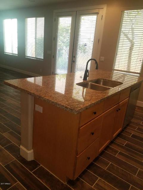 2938 N 48th Pl, Phoenix, AZ 85018 photo 5