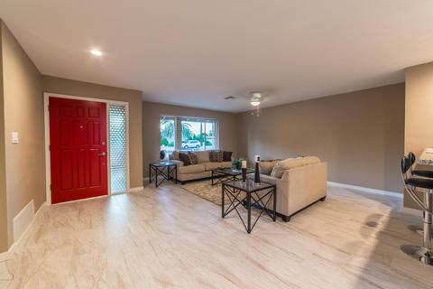 2839 E Paradise Dr, Phoenix, AZ 85028 photo 8
