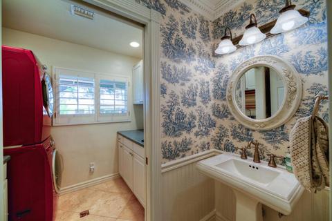 48 W Linger Ln, Phoenix, AZ 85021 photo 13