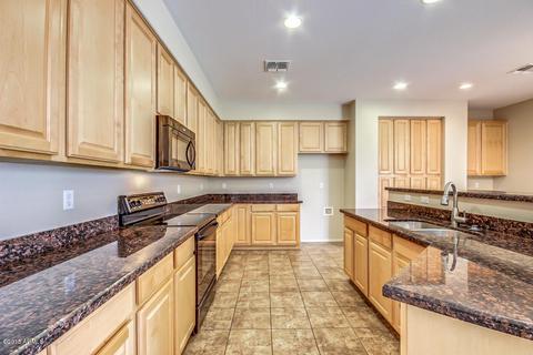 137 E Mary Ln, Gilbert, AZ 85295 photo 10