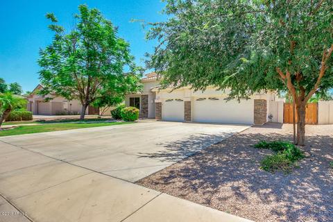 137 E Mary Ln, Gilbert, AZ 85295 photo 3