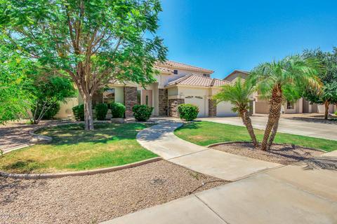 137 E Mary Ln, Gilbert, AZ 85295 photo 2