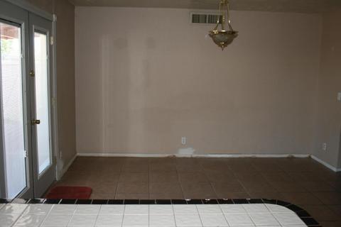 4642 E Apollo Rd, Phoenix, AZ 85042 photo 4