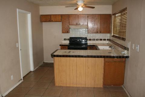 4642 E Apollo Rd, Phoenix, AZ 85042 photo 3
