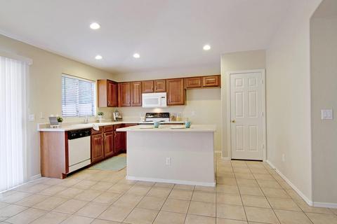 2153 S Penrose Dr, Gilbert, AZ 85295 photo 3