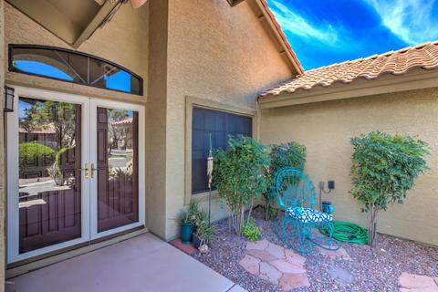 237 E Stonebridge Dr, Gilbert, AZ 85234 photo 4