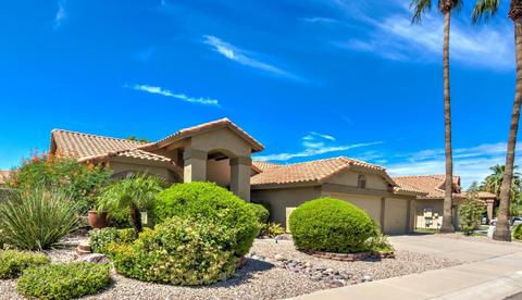 237 E Stonebridge Dr, Gilbert, AZ 85234 photo 1
