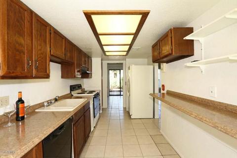 3076 E Cannon Dr, Phoenix, AZ 85028 photo 5