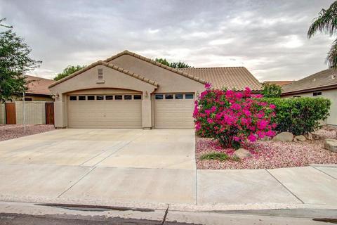 3853 E Remington Dr, Gilbert, AZ 85297 photo 1