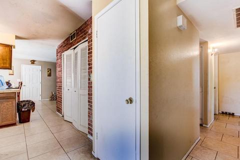 740 E Auburn Dr, Tempe, AZ 85283 photo 4