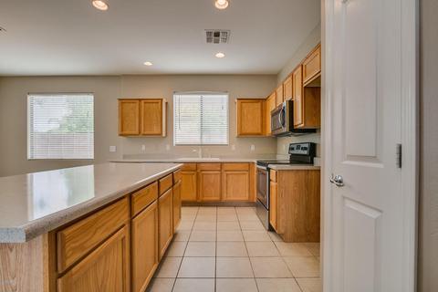 3670 E Janelle Way, Gilbert, AZ 85298 photo 8