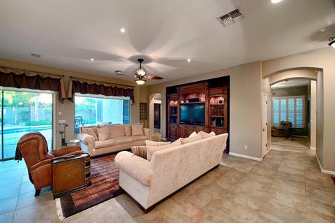 6687 S Crestview Dr, Gilbert, AZ 85298 photo 9
