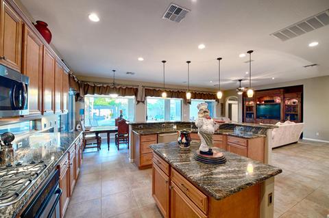 6687 S Crestview Dr, Gilbert, AZ 85298 photo 4