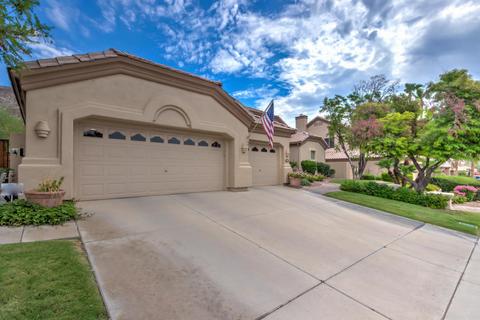 808 E Desert Flower Ln, Phoenix, AZ 85048 photo 6