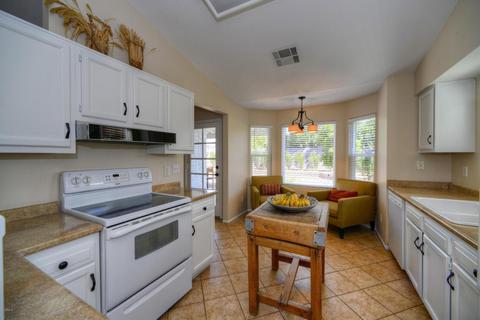 3834 E Whitney Ln, Phoenix, AZ 85032 photo 9