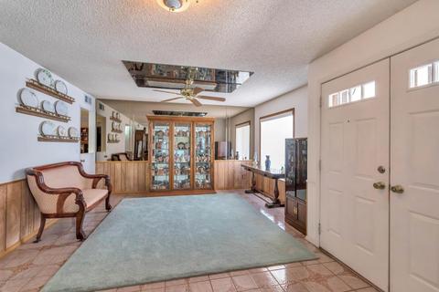 4506 E Cheyenne Dr, Phoenix, AZ 85044 photo 2