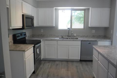 3960 E Becker Ln, Phoenix, AZ 85028 photo 10
