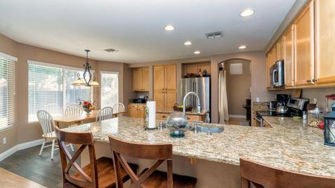 16015 S 18th Dr, Phoenix, AZ 85045 photo 9