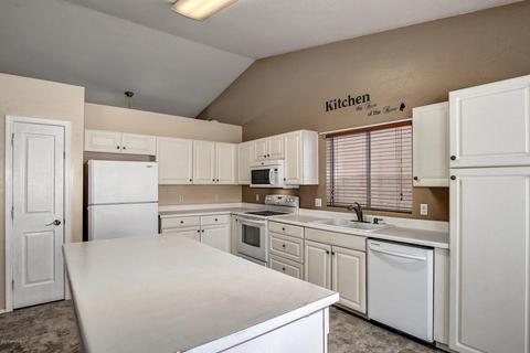 2056 E Ranch Ct, Gilbert, AZ 85296 photo 4