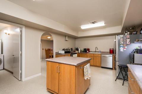 709 E Barbarita Ave, Gilbert, AZ 85234 photo 11