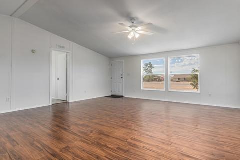 806 E Maddock Rd, Phoenix, AZ 85086 photo 3