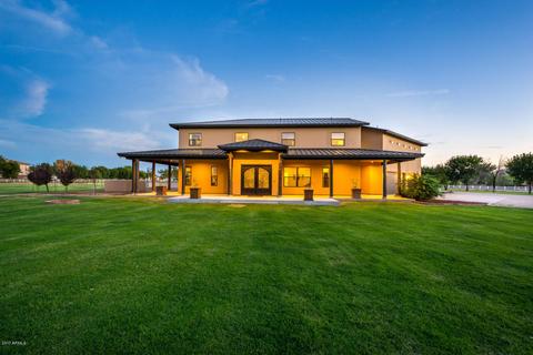 3637 E Brooks Farm Rd, Gilbert, AZ 85298 photo 1