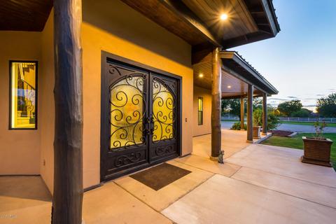3637 E Brooks Farm Rd, Gilbert, AZ 85298 photo 9