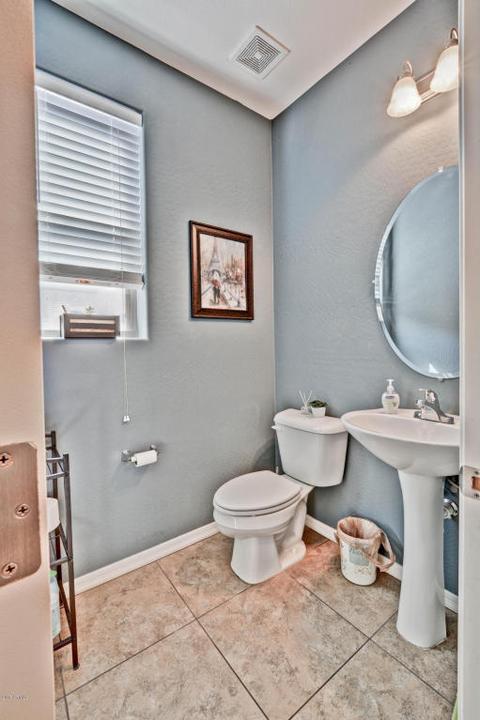 3917 E Kesler Ln, Gilbert, AZ 85295 photo 8