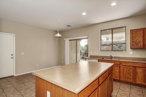 3749 E Chickadee Rd, Gilbert, AZ 85297 photo 9