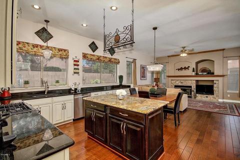 2871 E Millbrae Ln, Gilbert, AZ 85234 photo 5