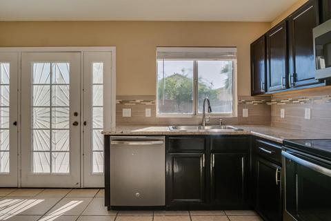 3401 S Warner Dr, Apache Junction, AZ 85120 photo 4
