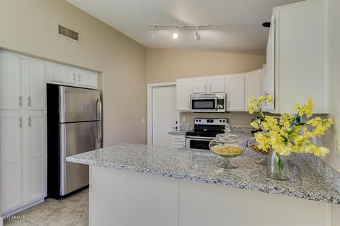 492 E Sherri Dr, Gilbert, AZ 85296 photo 6