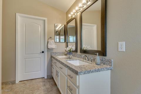 492 E Sherri Dr, Gilbert, AZ 85296 photo 10