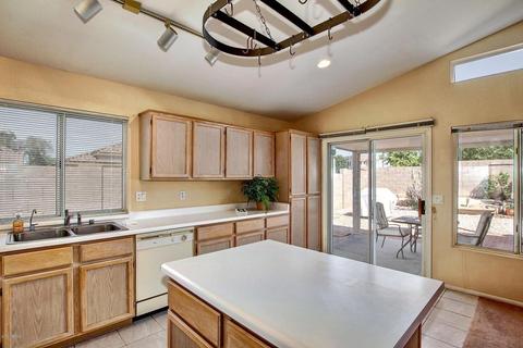 3222 E Wahalla Ln, Phoenix, AZ 85050 photo 9