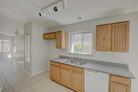 2316 E Pinto Dr, Gilbert, AZ 85296 photo 6
