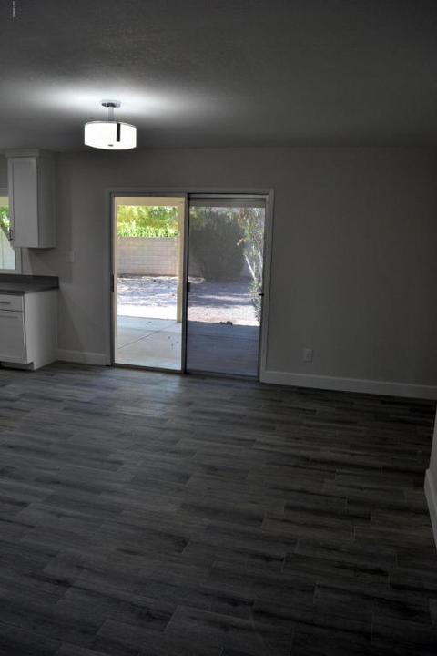 2010 E Radcliffe Dr, Tempe, AZ 85283 photo 4