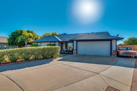 3137 E Capri Cir, Mesa, AZ 85204 photo 3