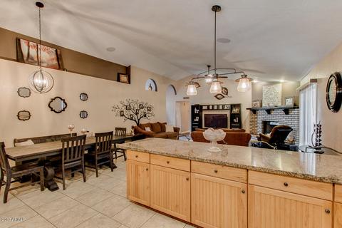 3137 E Capri Cir, Mesa, AZ 85204 photo 13