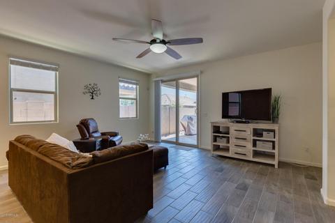 3565 E Apricot Ln, Gilbert, AZ 85298 photo 9